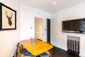 Exterior - Modern South Wimbledon Retreat (London)