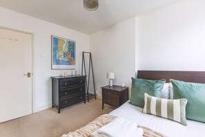 1 bedroom, free WiFi - Light-filled Islington Stay Near Angel (London)