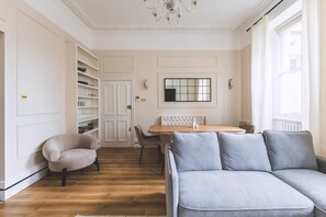 Living room - Elegant South Kensington Retreat (London)