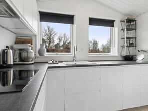 Fridge, microwave, dishwasher, cookware/dishes/utensils - "Ally" - 1.2km from the sea by Interhome (Allingåbro)