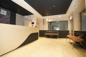 Lobby - Bidesh Ghar Hotel (Puri)