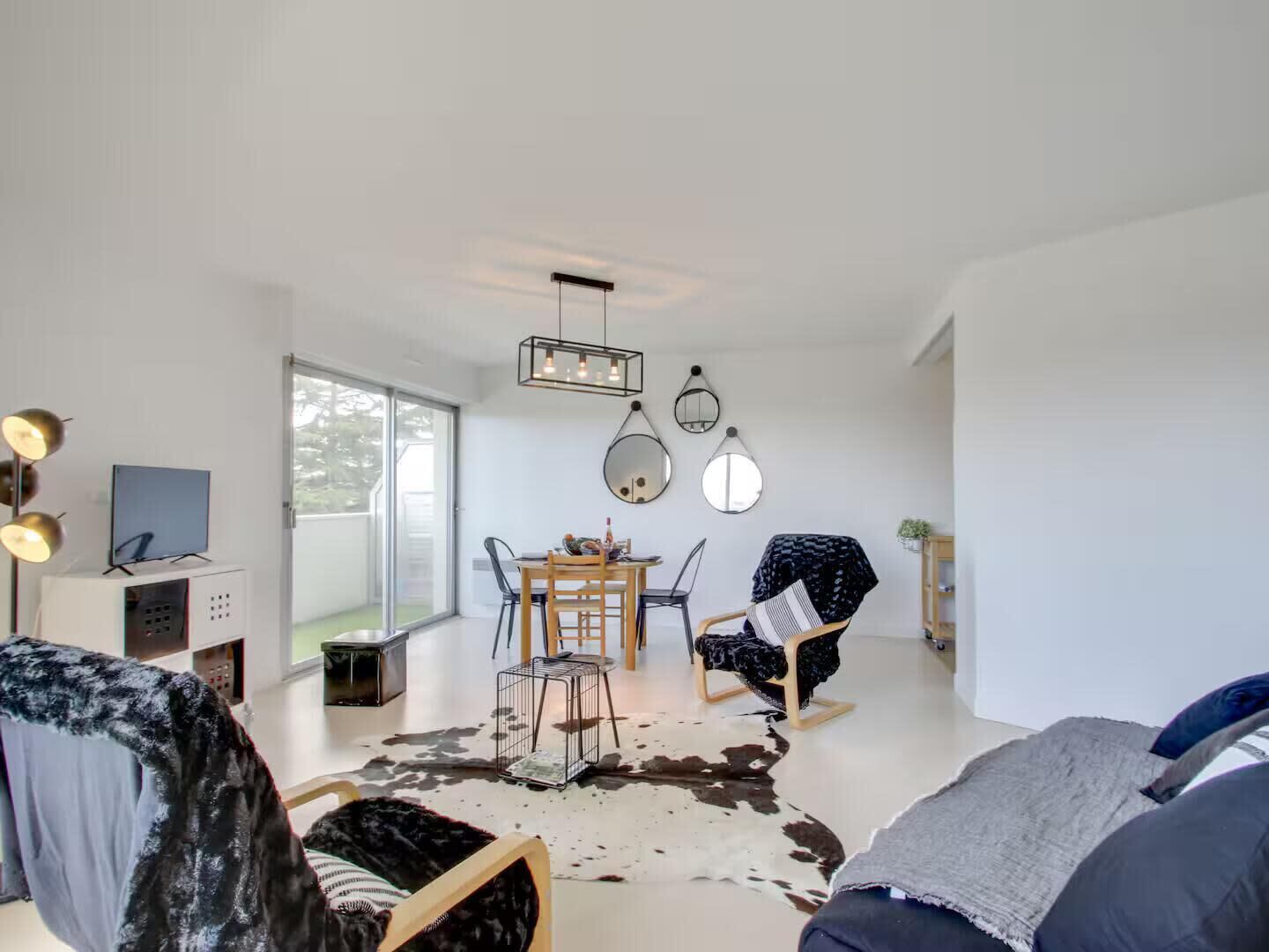 Bright Apartment With Balcony And Sea View - Dinard