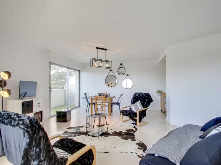 Bright Apartment With Balcony And Sea View - Dinard
