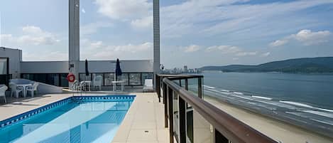 Apartment | Pool | Outdoor pool