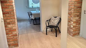 House, 2 Bedrooms, Smoking, Balcony | Interior