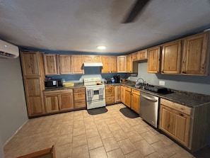 Private kitchen - Serene 2-Story, 4 bedroom house, in charming Independence, HC & Handicapped Acc. (Independence)