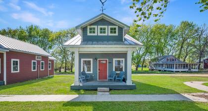 A cottage collection inspired by the performing arts heritage of Okoboji Summer Theatre