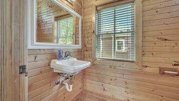 Douche, serviettes fournies