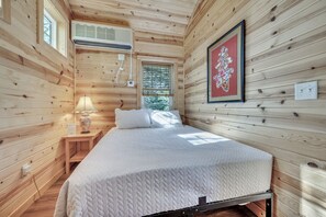 Room - A cottage collection inspired by the performing arts heritage of Okoboji Summer Theatre (Okoboji)