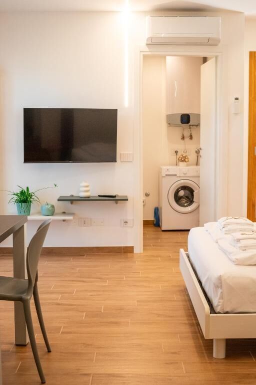 Comfort Triple Room, Mountain View | Blackout curtains, soundproofing, iron/ironing board, free WiFi