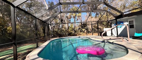 Piscine extérieure, piscine chauffée