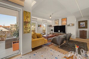TV - Apartment - Trafaria Bliss (Trafaria)