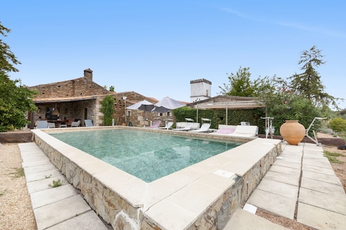Herdade do Vale Coelheiro – Authentic Rural Retreat with Modern Comforts