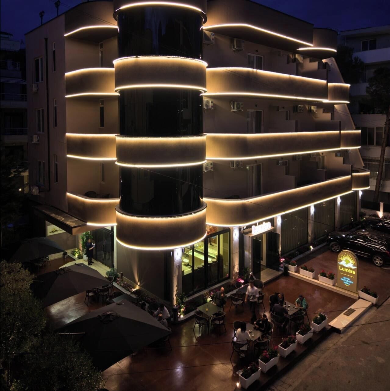 Habitación estándar con 1 cama matrimonial o 2 individuales | Exterior