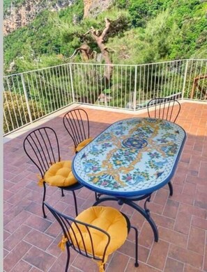 Apartment, Sea View | Outdoor dining - Casa Ministro (Positano)
