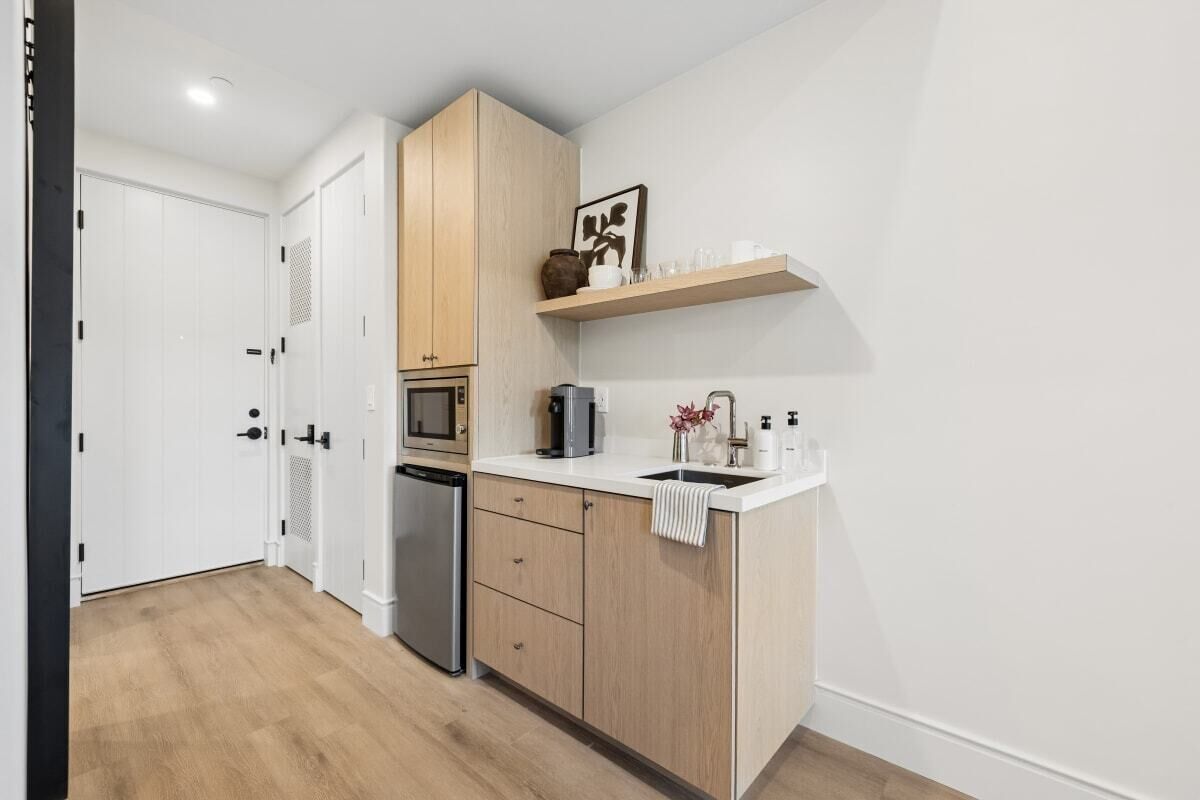 Fridge, microwave, coffee/tea maker, toaster