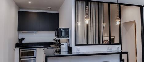 Fridge, microwave, oven, dishwasher