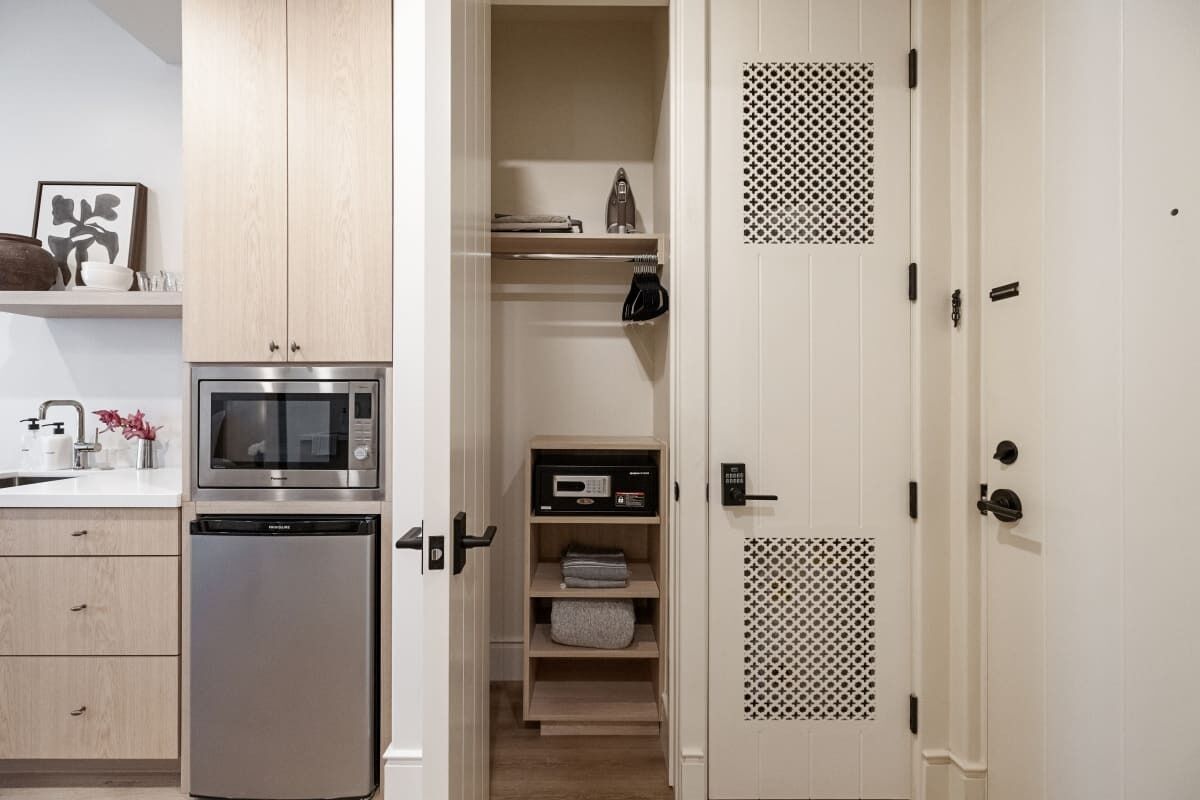 Fridge, microwave, coffee/tea maker, toaster