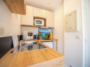 Private kitchen - Le Grand Foc by Interhome (Cavalaire)