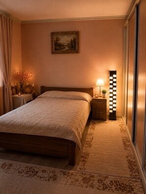 4 chambres, fer et planche à repasser, Wi-Fi, draps fournis