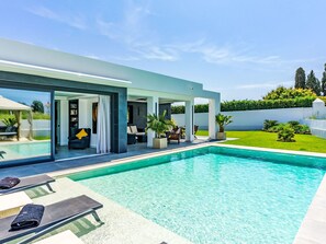 Pool - Villa Tzuki by Interhome (Estepona)