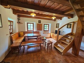 Dining - Mežnarija Cerovec (Novo mesto)