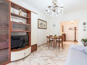 Unclassified image, 4 of 23, button - Casa Dany by Interhome (Sanremo)