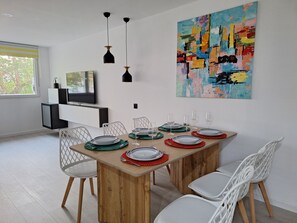 Dining - Modern, excellent location, brand-new. City of the Arts (valéncia)