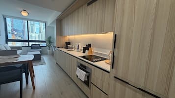 Apartamento, vista para a cidade | Cozinha privada