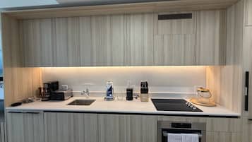 Apartamento, vista para a cidade | Cozinha privada