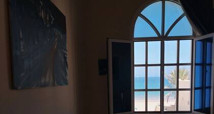 Marvelous 3-bedroom apartment with AC with a beach view beside old Muscat.