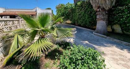 Apartment 'Villa Ruggieri - Semiterra' mit privater Terrasse und Garten