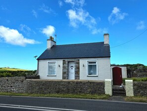 Exterior - Pant (Holyhead)