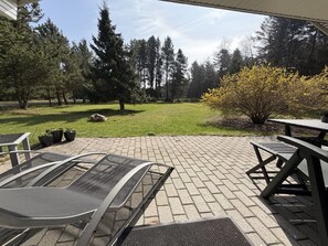 Outdoor dining - "Linnea" -  from the sea by Interhome (Hals)