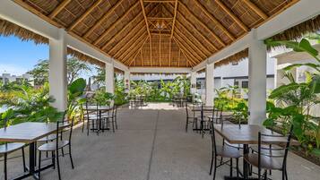 Kawasan BBQ/berkelah