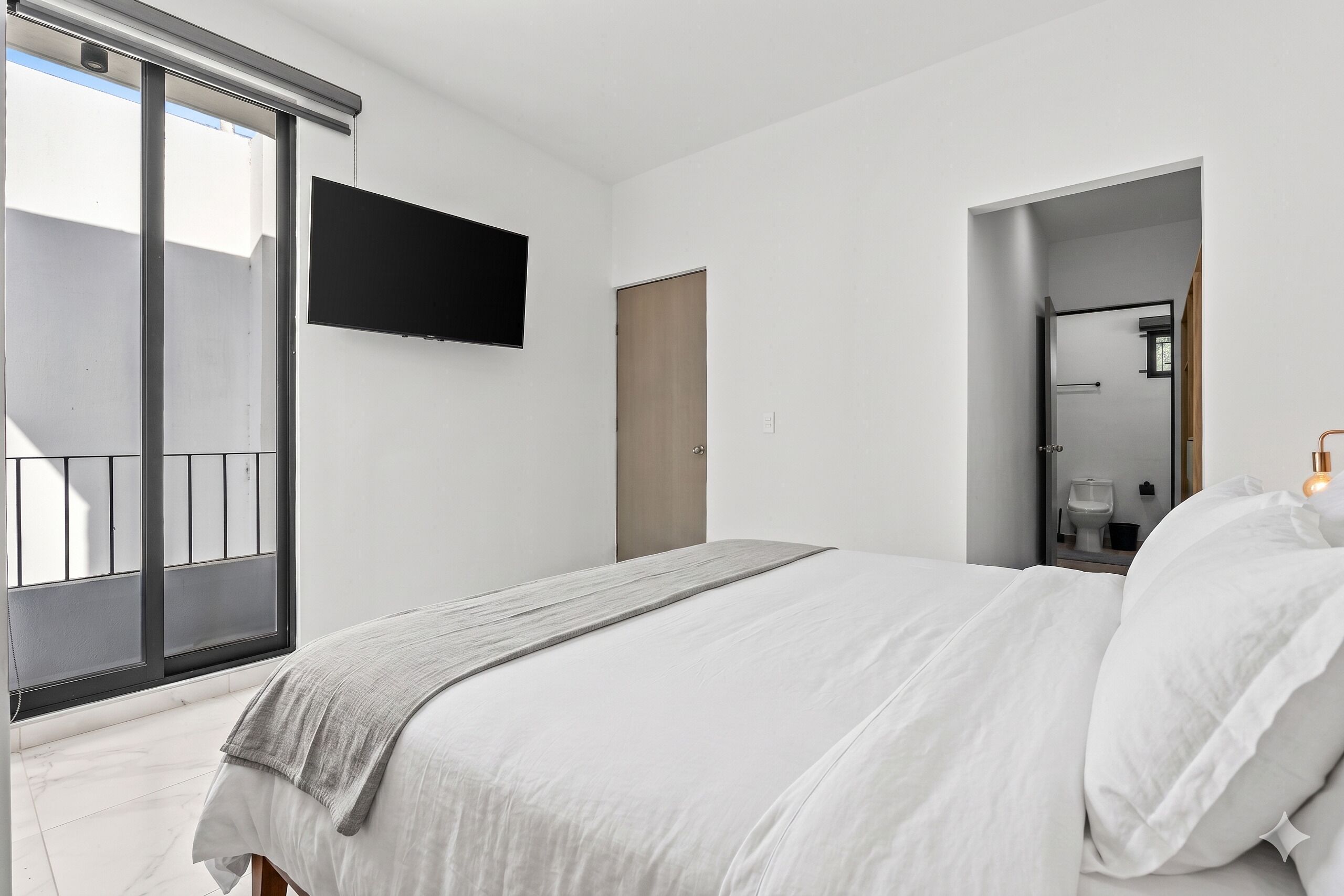 Villa | Desk, laptop workspace, free WiFi