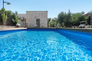 Pool - Apartment 'Lamia Pieranna' with Private Pool, Wi-Fi and Air Conditioning (Cisternino)