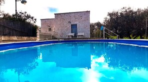 Pool - Apartment 'Lamia Pieranna' with Private Pool, Wi-Fi and Air Conditioning (Cisternino)