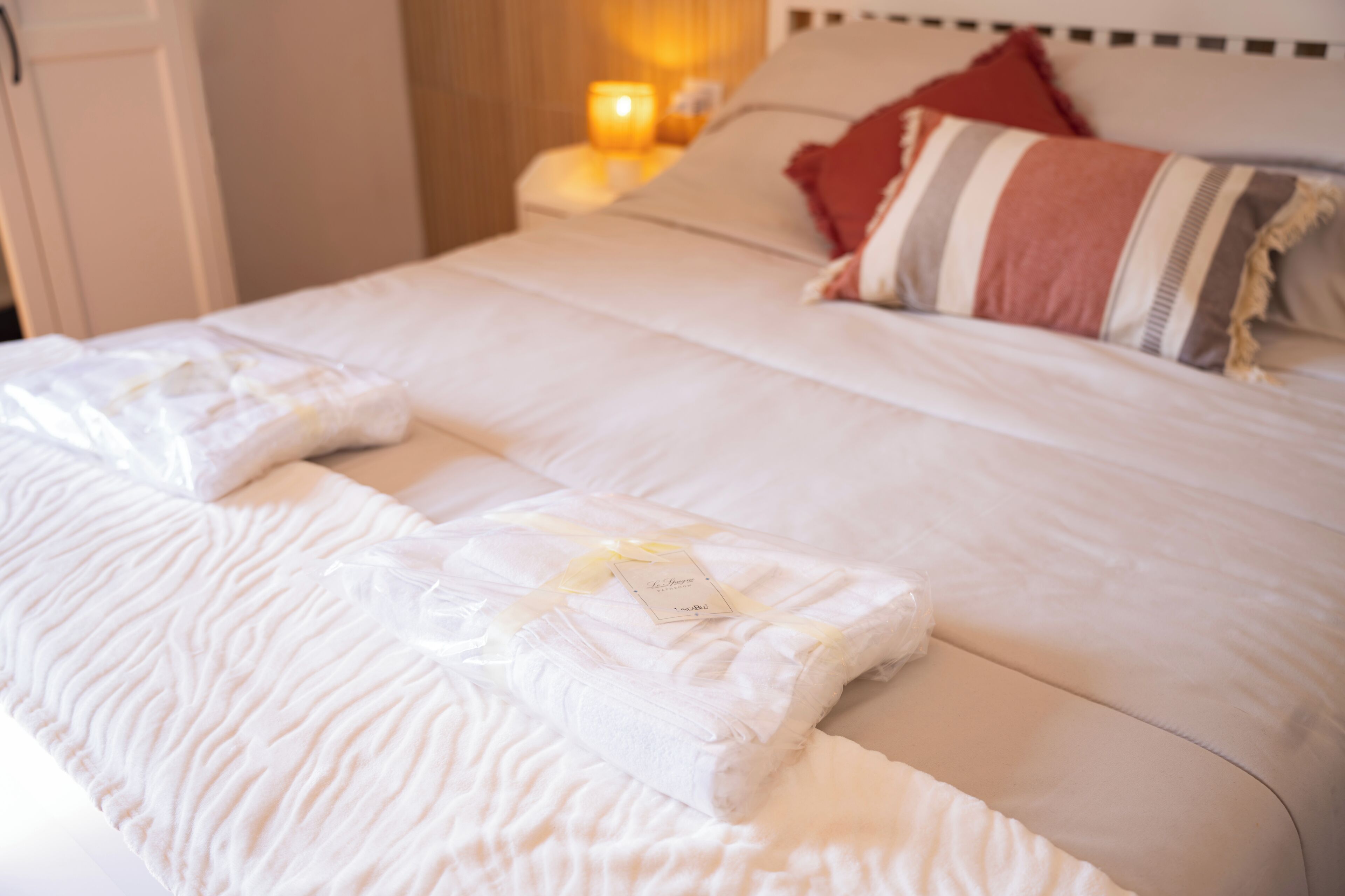 1 bedroom, iron/ironing board, travel cot, free WiFi