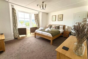 Double Room, River View - The Floating Bridge  (Dartmouth)