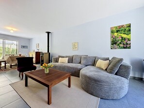 TV - Les Naiades by Interhome (Pornic)