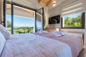 5 bedrooms, iron/ironing board, WiFi, bed sheets - Luxurious Villa Arthur in Corfu | Heated Pool & Jacuzzi, Sea Views, Outdoor BBQ (Kassiopi)