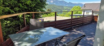Apartment Sunshine lake and mountain view with 60 sqm terrace facing south and east