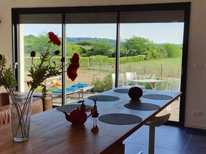 Dining - New house in the heart of the Loire castles - sleeps 4 (Chinon)