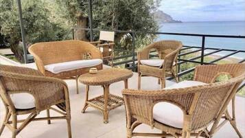 Villa, 3 camere da letto, piscina privata, vista giardino | Balcone