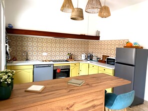Private kitchen - Single-storey house in the Capucins district - near Paicherou swimming pool and Cité (Carcassonne)