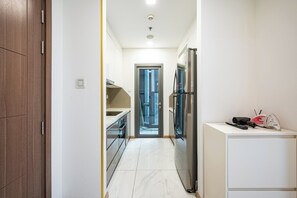 Basic Apartment, Balcony, City View | Interior - Saka Luxury Residence at Landmark 81 (Binh Thanh District)