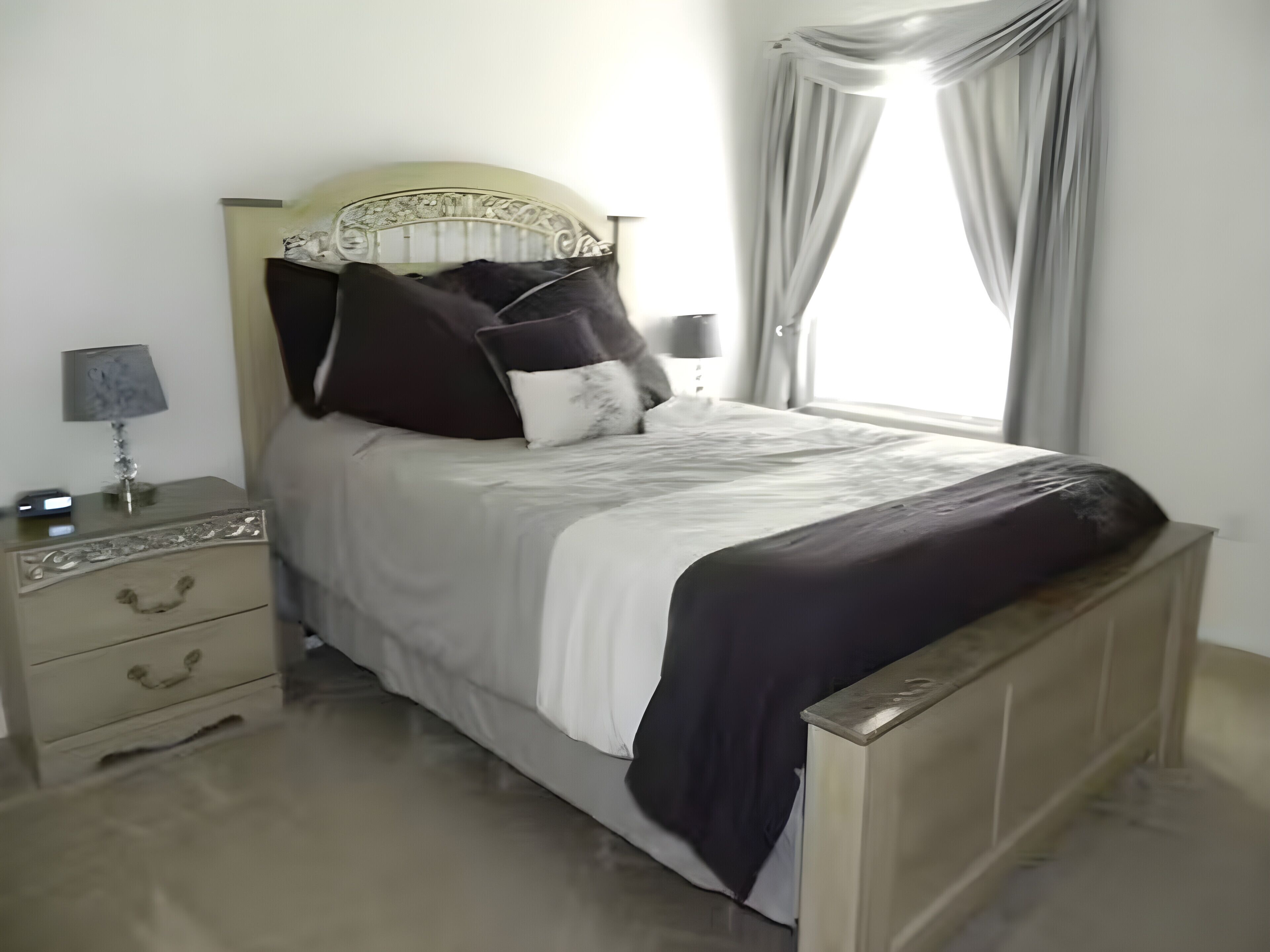 5 habitaciones, tabla de planchar con plancha, cuna de viaje y wifi 