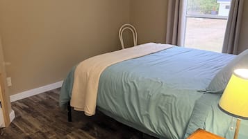 4 bedrooms, WiFi, bed sheets