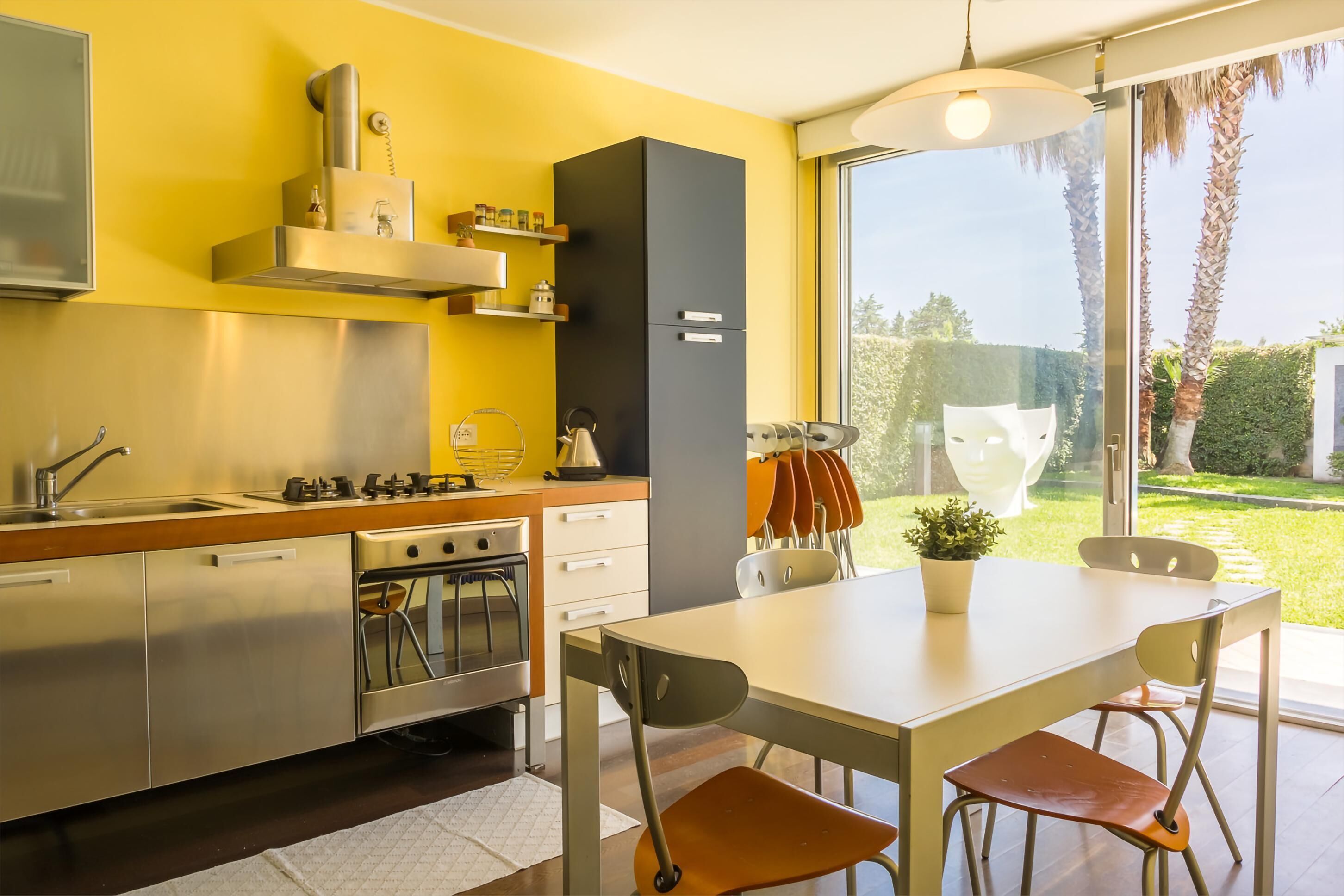 Kühlschrank, Ofen, Herdplatte, Geschirrspüler